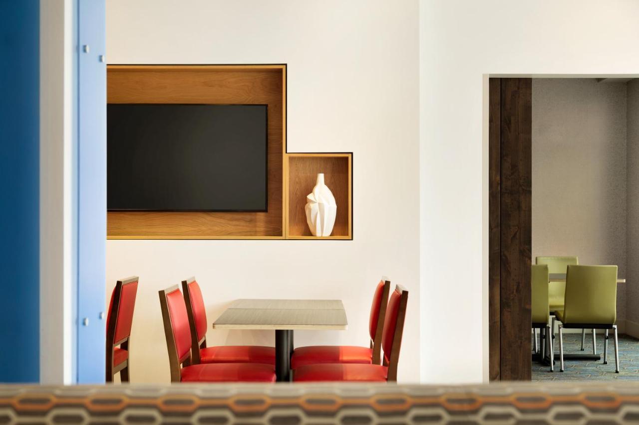 Holiday Inn Express & Suites - Savannah N - Port Wentworth By Ihg Buitenkant foto