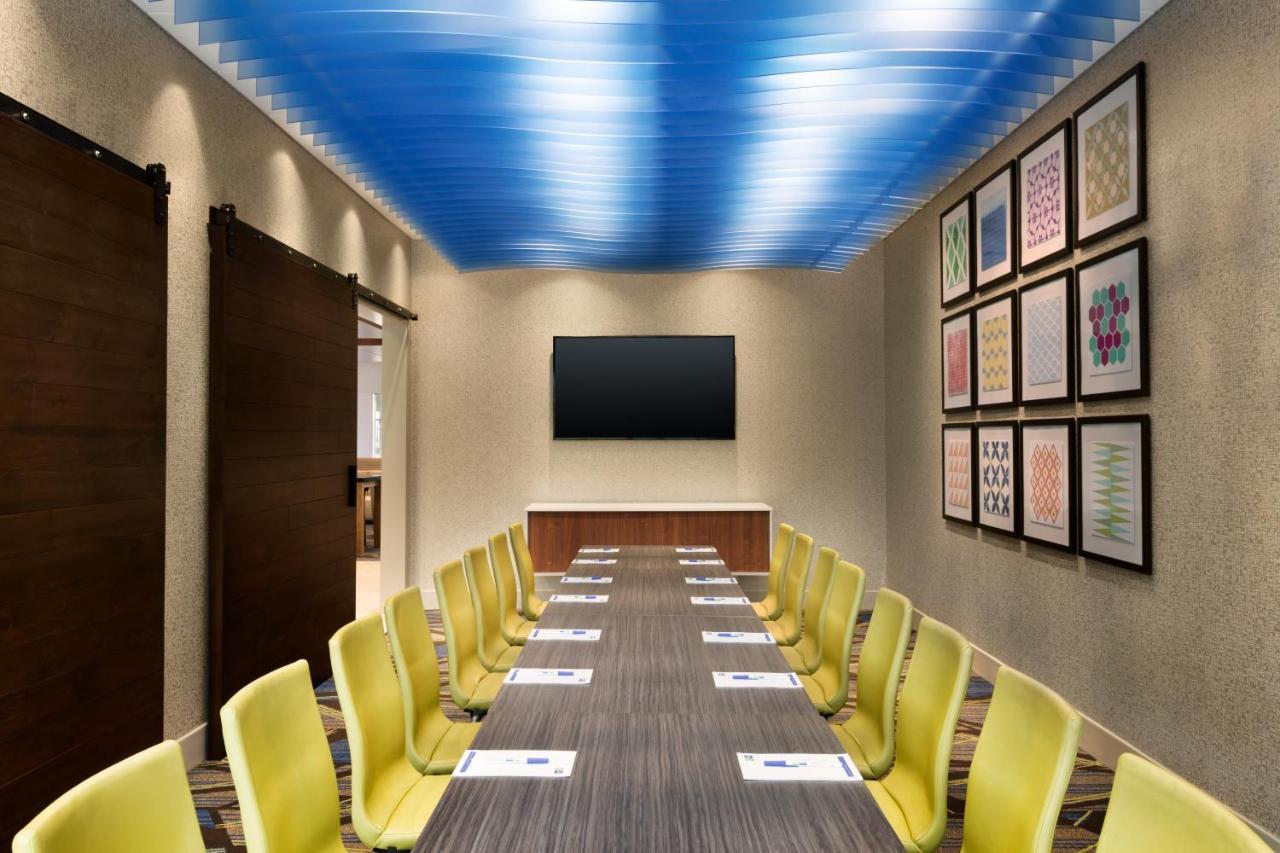 Holiday Inn Express & Suites - Savannah N - Port Wentworth By Ihg Buitenkant foto